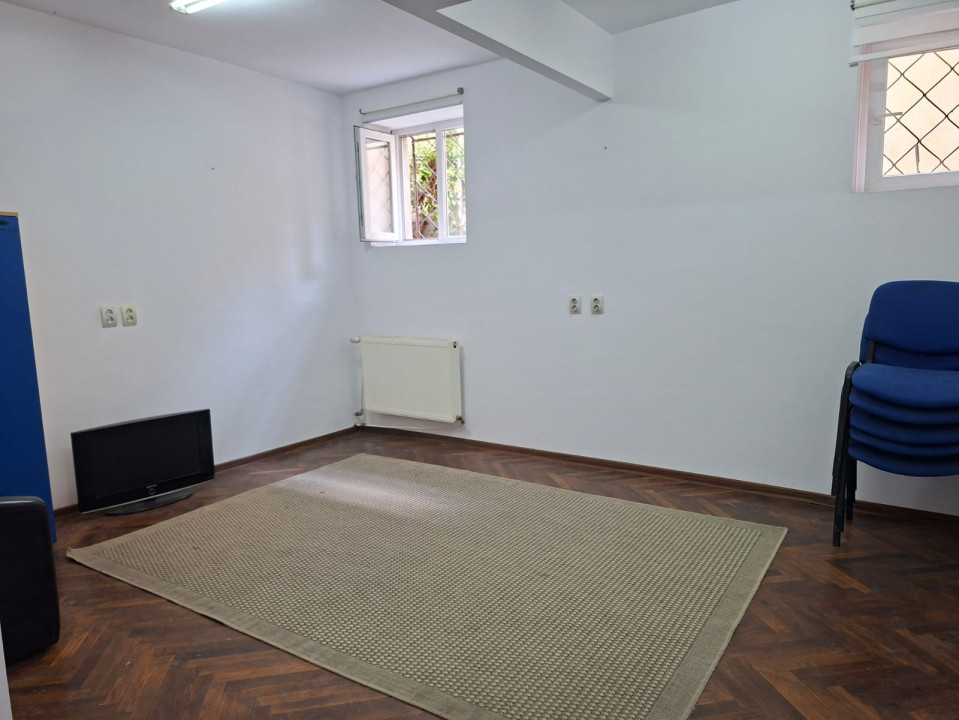 Vânzare apartament de 4 camere, zona Domenii