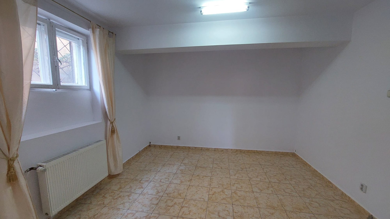 Vânzare apartament de 4 camere, zona Domenii