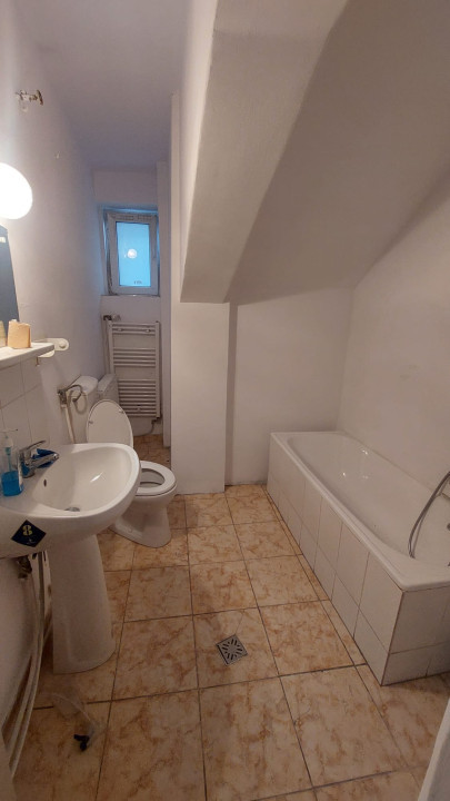Vânzare apartament de 4 camere, zona Domenii