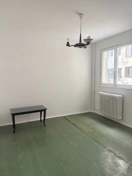 Vanzare apartament 2 camere Drumul Taberei piata Chilia Veche