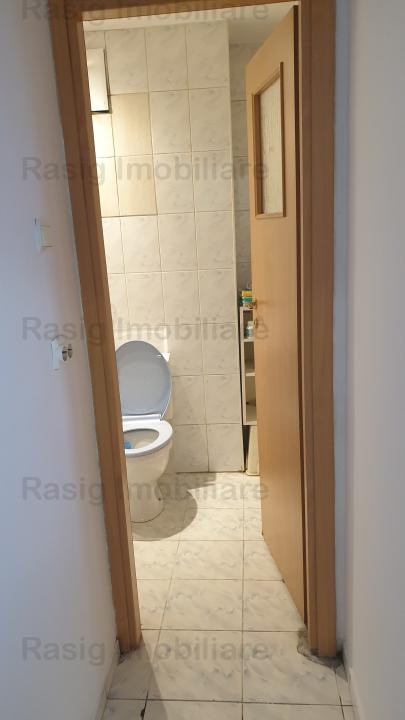    Apartament 4 camere Militari Lujerului