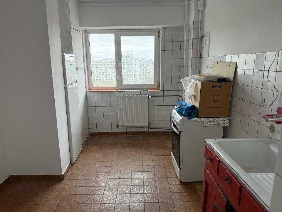 Vanzare apartament 3 camere zona Banu Manta