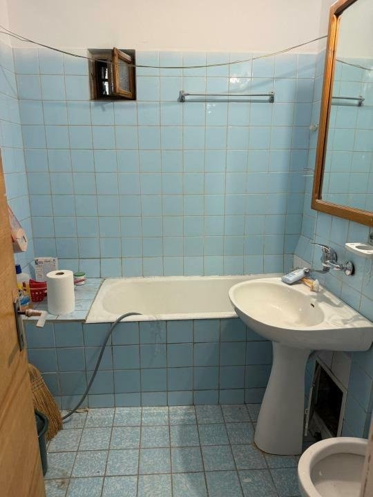 Vanzare apartament 3 camere zona Banu Manta