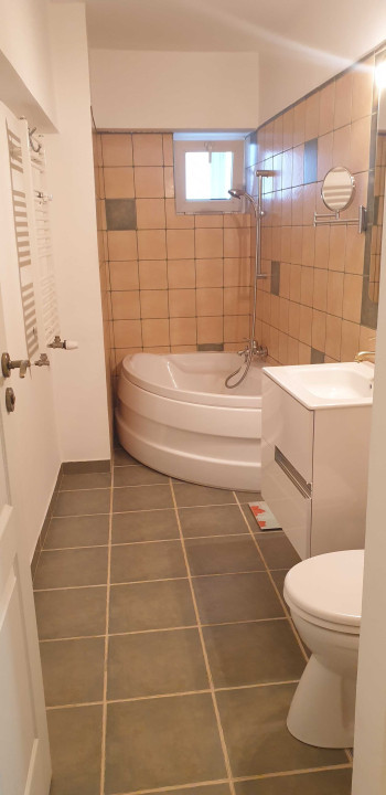 Vanzare apartament 2 camere Ion Mihalache - Liceul Iorga