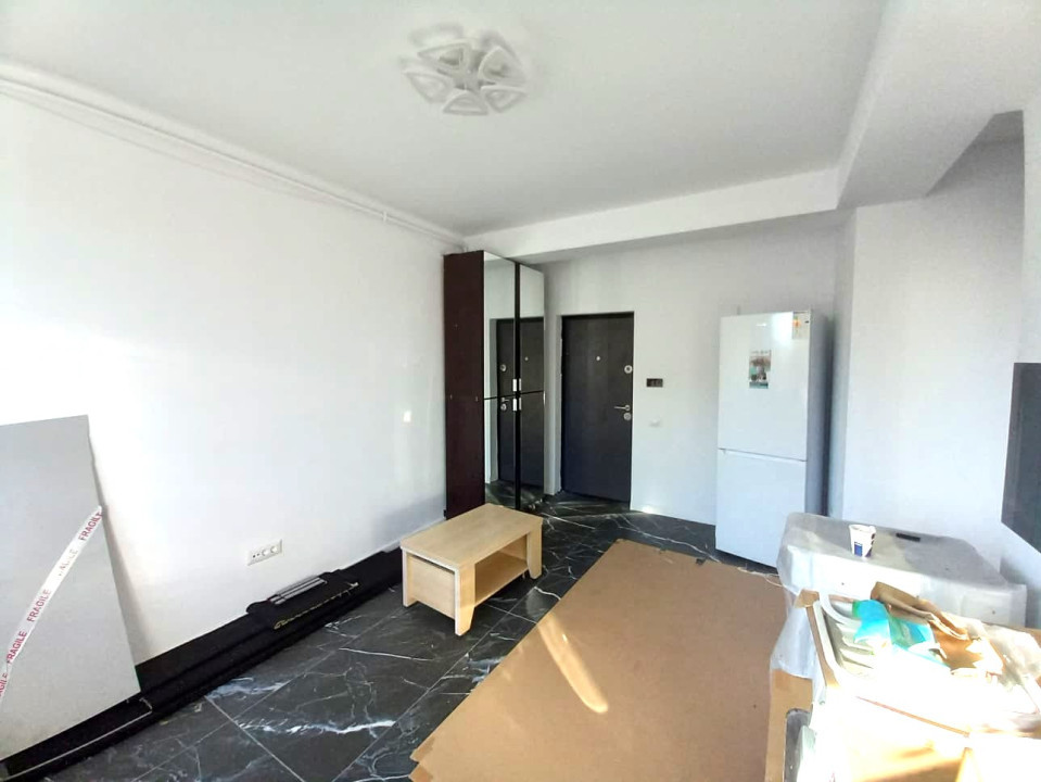 Apartament tip studio , parter inalt , bloc nou , liber 