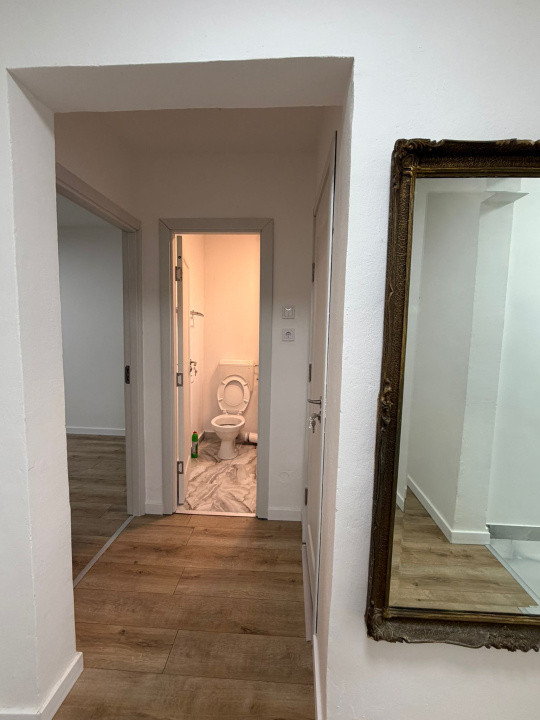 2 camere Titan Parc - Metrou