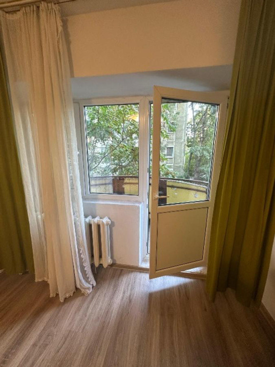 Vanzare Garsiniera Militari Teatrul Masca