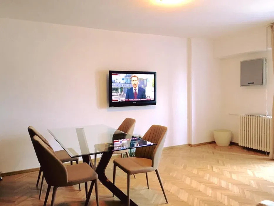 Vanzare apartament 2 camere Piata Victoriei