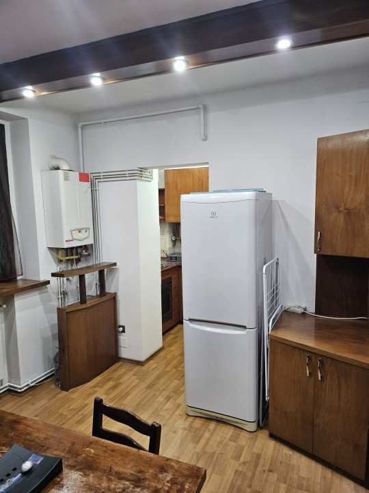 Inchiriere garsoniera zona P-ta Victoriei - Dorobanti