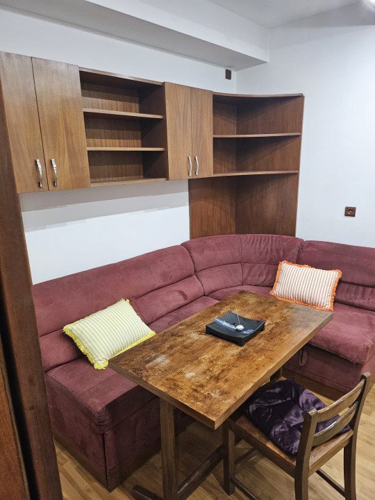 Inchiriere garsoniera zona P-ta Victoriei - Dorobanti