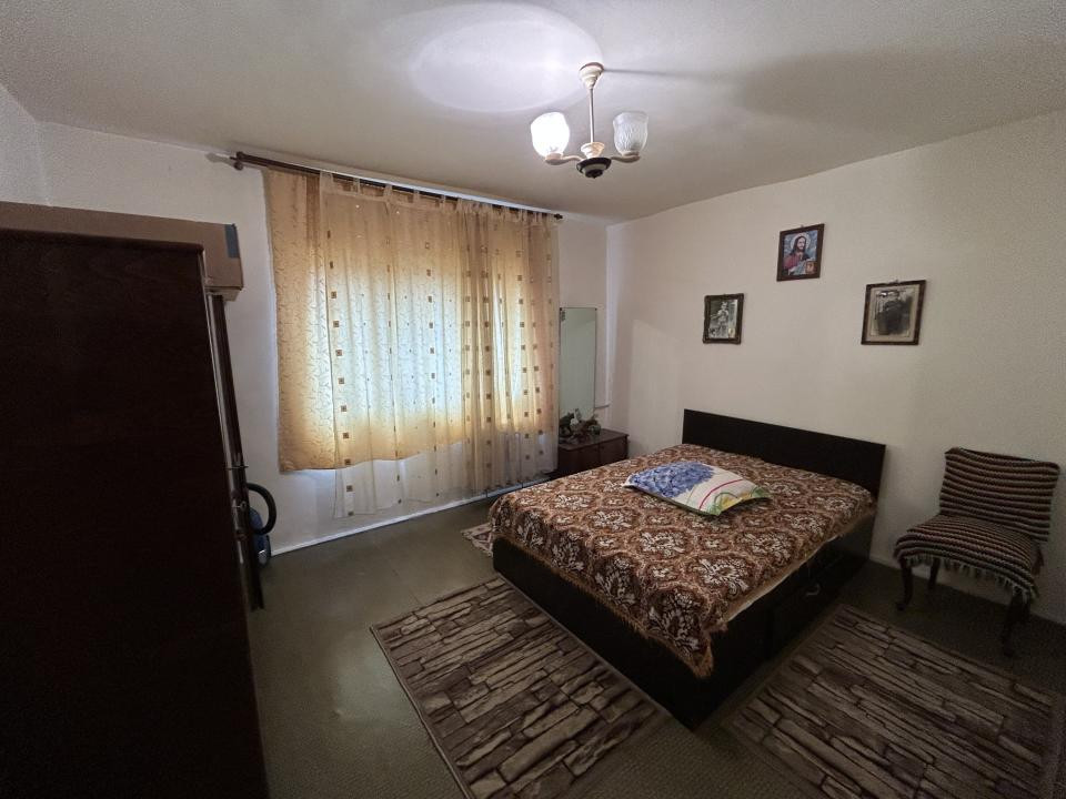 Vanzare apartament 2 camere Militari - Uverturii