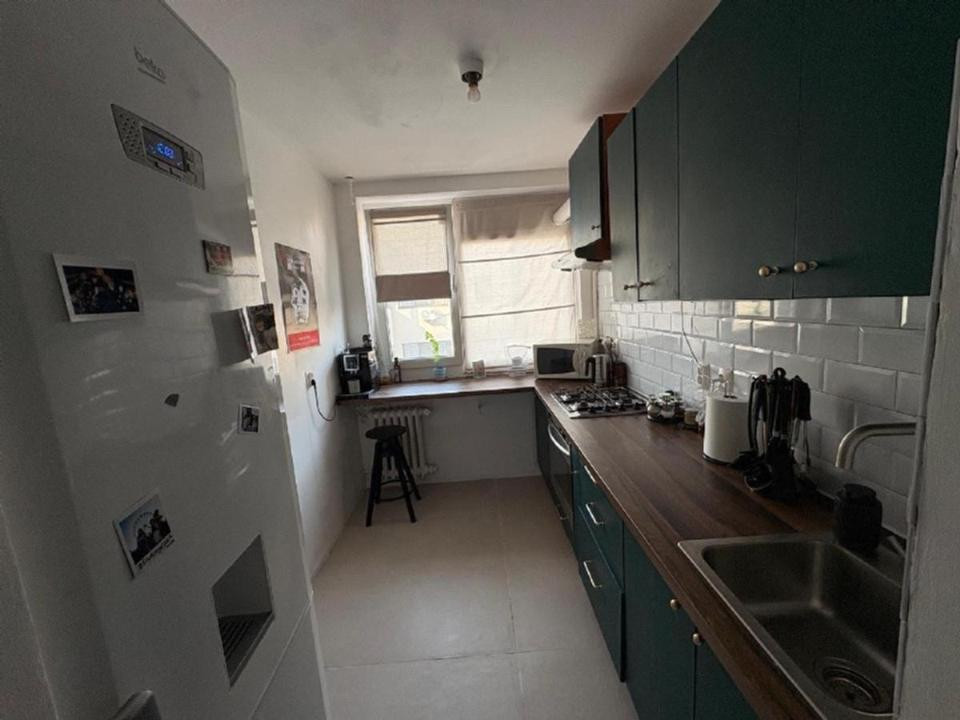 Vanzare apartament 2 camere Militari Lujerului