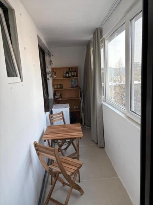 Vanzare apartament 2 camere Militari Lujerului