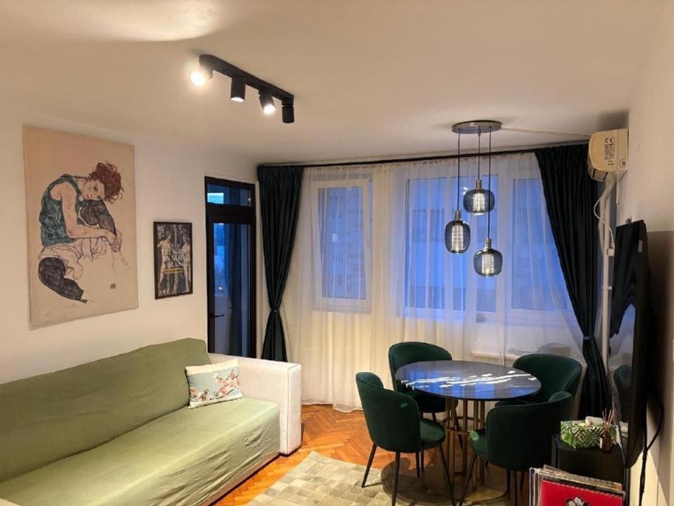 Vanzare apartament 2 camere Militari Lujerului