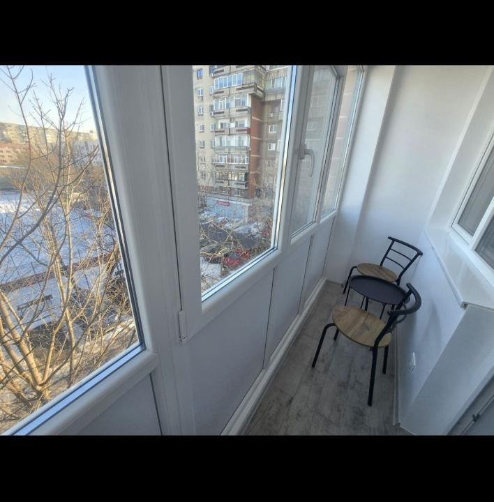 Vanzare apartament 2 camere Drumul Taberei - Parc Moghioros