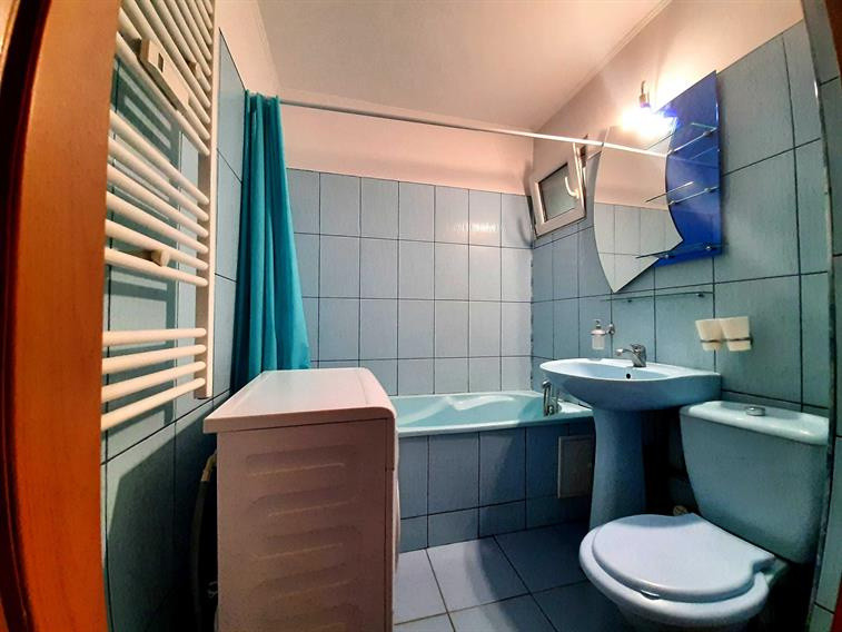 Vanzare apartament 2 camere Drumul Taberei Favorit.