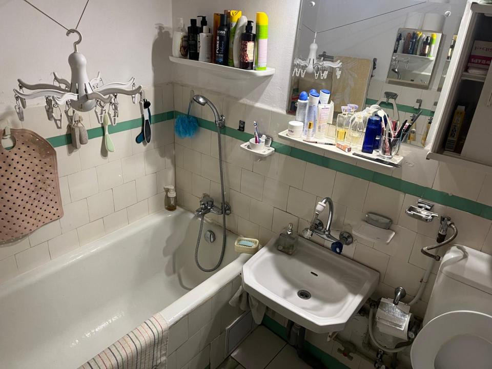 Apartamentu cu 3 camere, zona Baba Novac