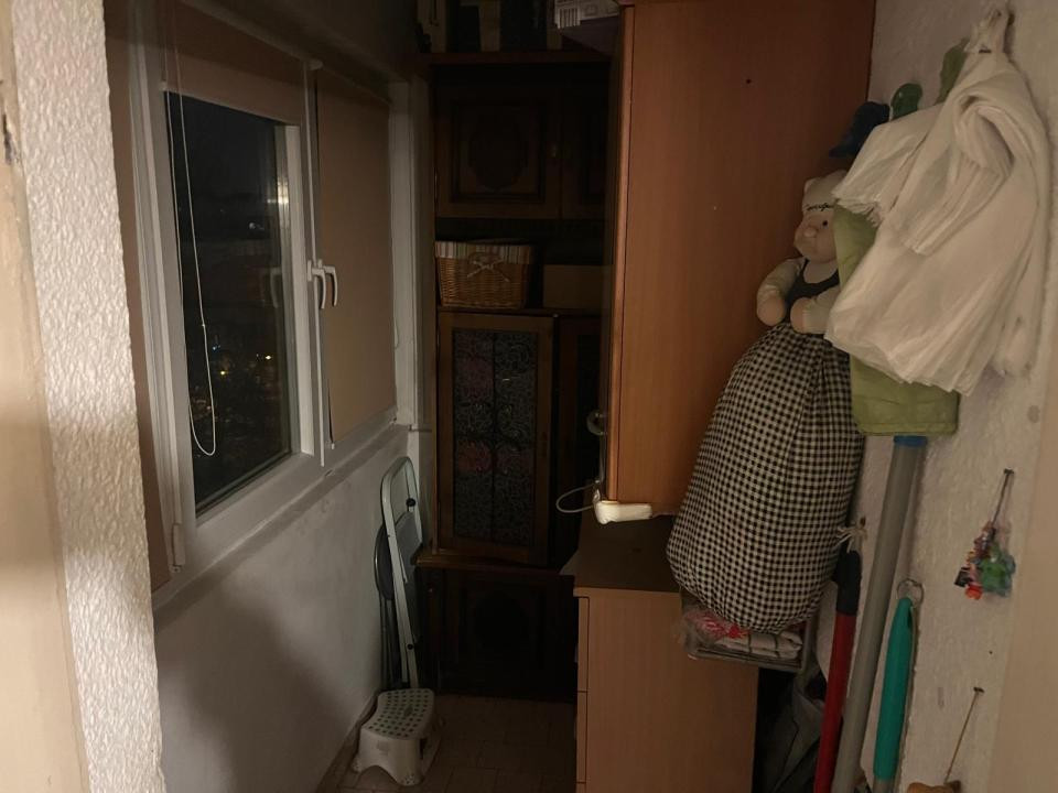 Apartamentu cu 3 camere, zona Baba Novac