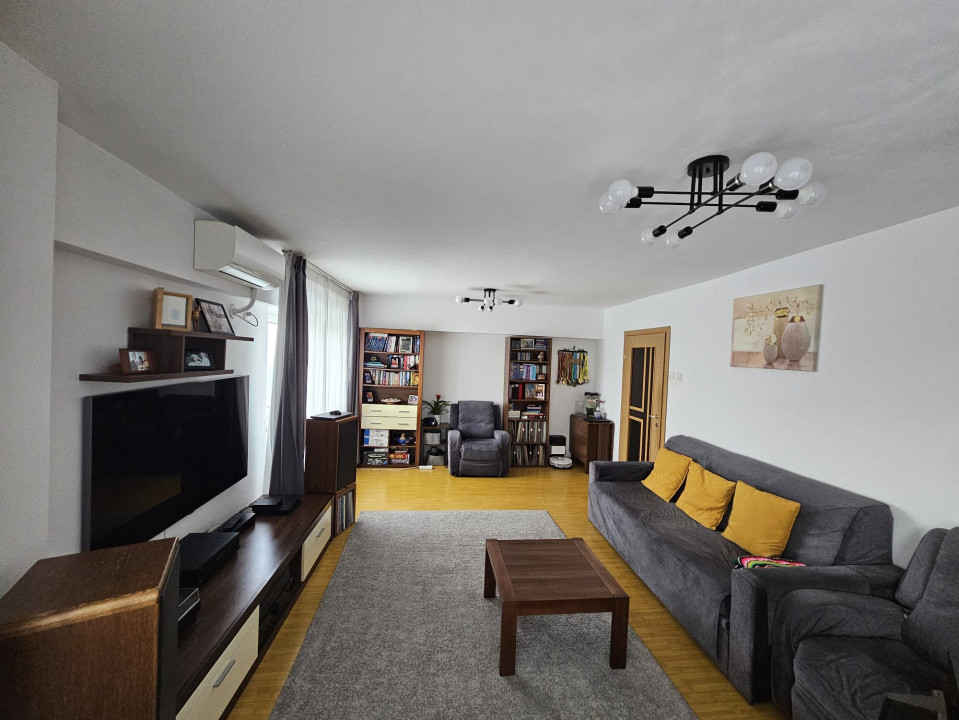 Vanzare apartament 4 camere Turda - Parc Regina Maria