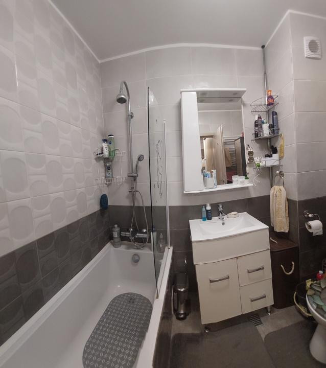 Vanzare 2 camere Militari Residence