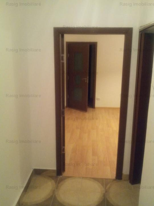 3 Camere Grivitei Metrou