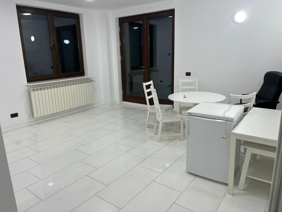    Vanzare apartament 5 camere tip penthouse Floreasca