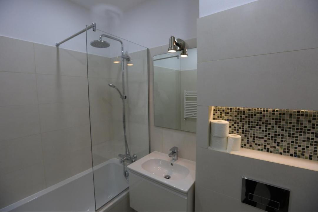 Inchiriere apartament 2 camete zona Banu Manta - Titulescu