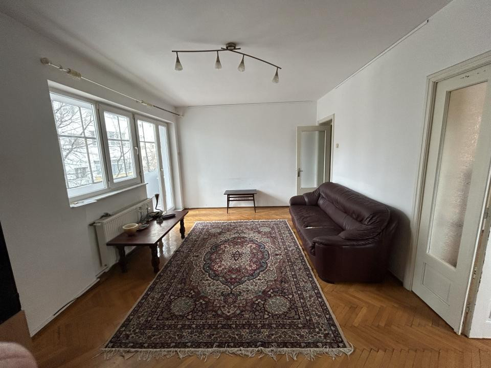Vanzare apartament 4 camere parc Regina Maria - Turda