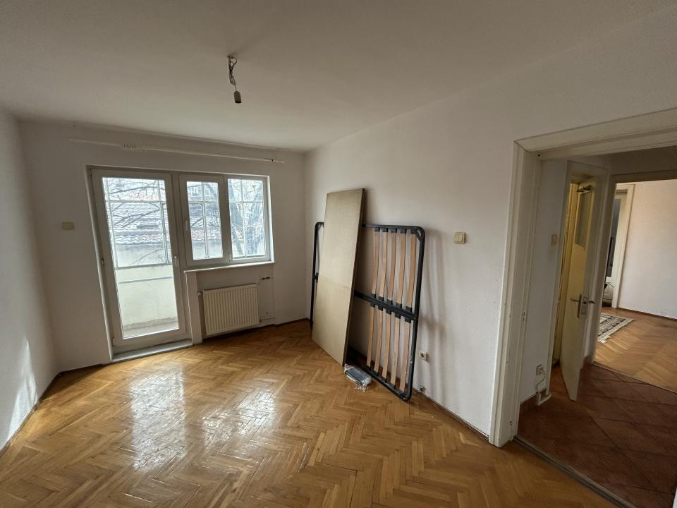 Vanzare apartament 4 camere parc Regina Maria - Turda