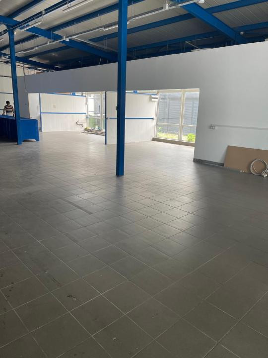 Spatiu Comercial - Piata 16 Februarie