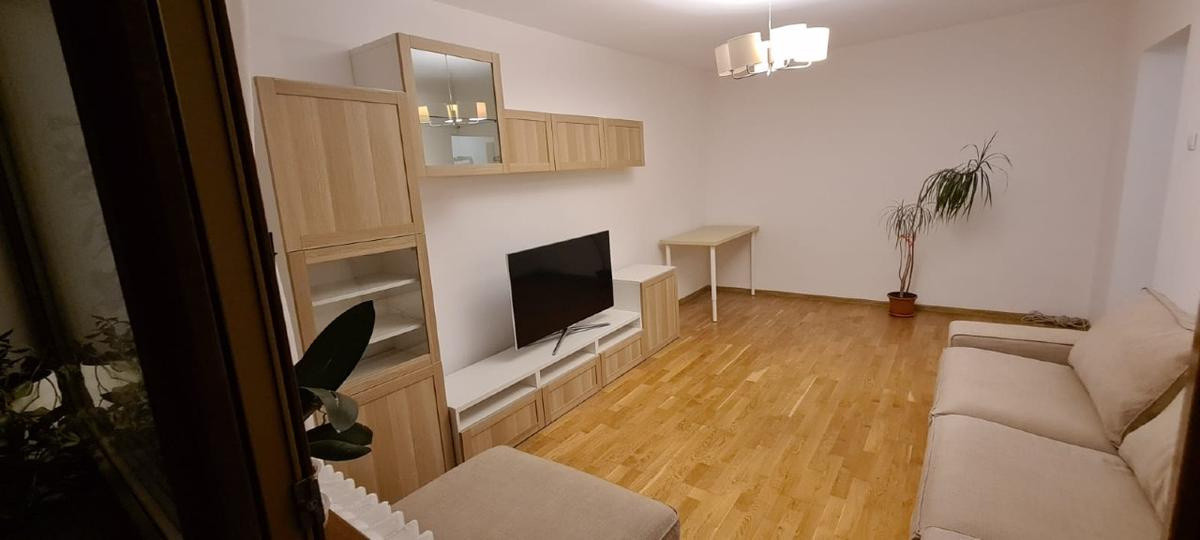 Vanzare apartament 3 camere Turda - Parc Regina Maria