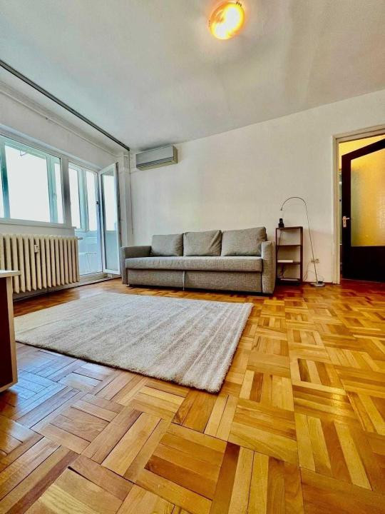    Vanzare apartament Banu Manta