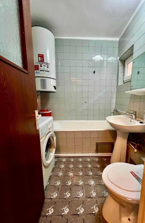   Vanzare apartament Banu Manta