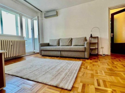    Vanzare apartament Banu Manta