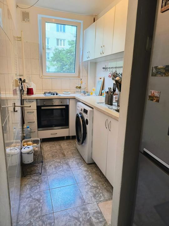 4 camere Metrou Raul Doamnei