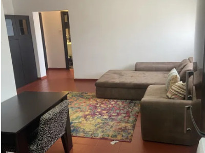 Apartament 3 camere, 73 mp, etaj 6, la 5 minute de metrou,750 €/lună