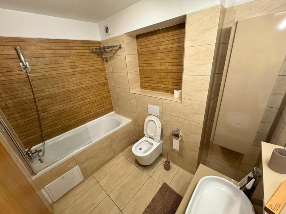 Inchiriere apartament 2 camere  complex rezidential Banu Manta