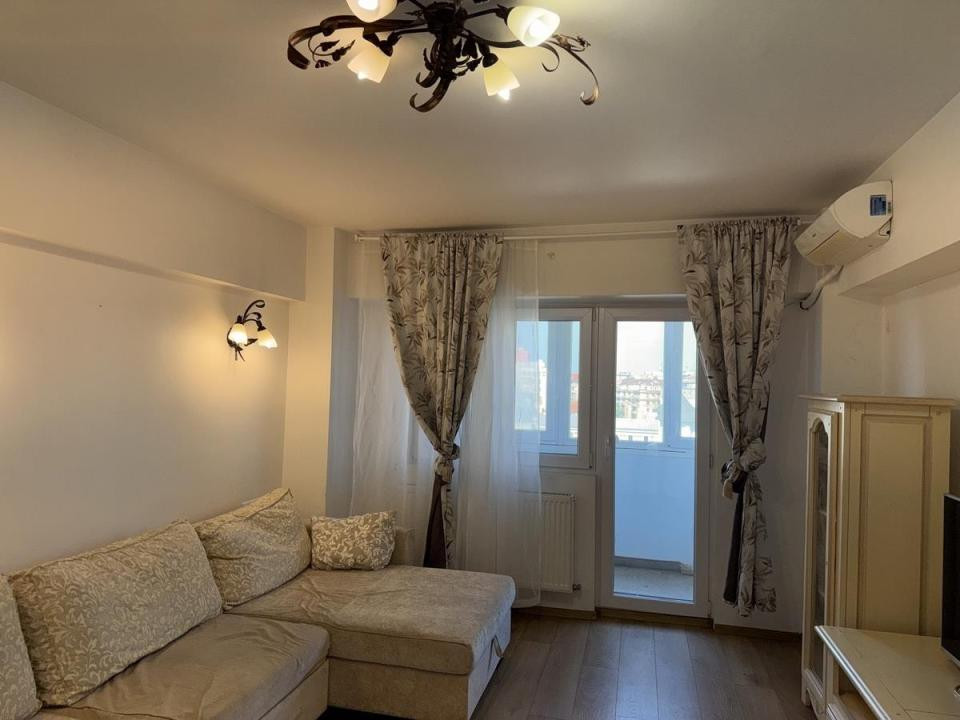 Inchiriere apartament 2 camere Universitate.