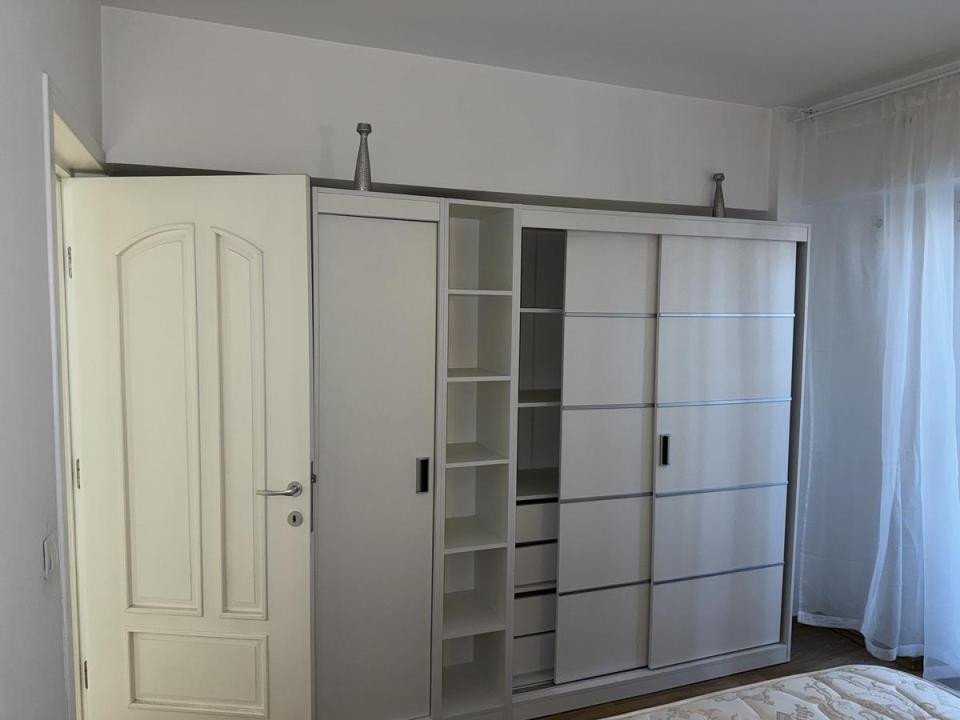 Inchiriere apartament 2 camere Universitate.