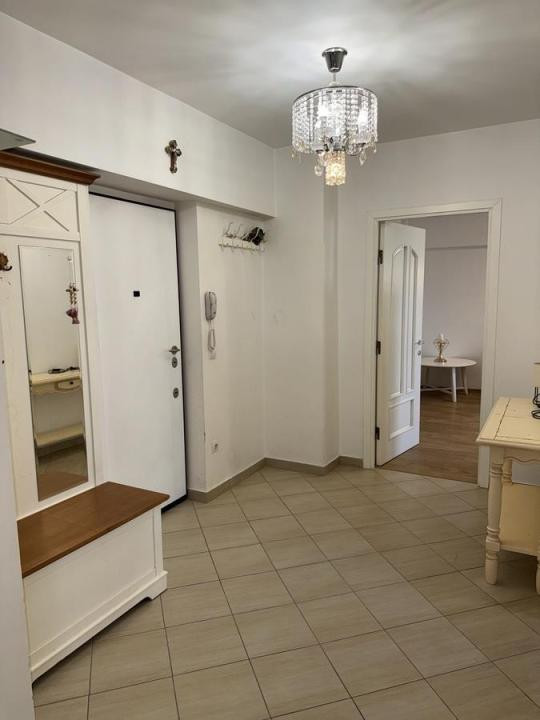 Inchiriere apartament 2 camere Universitate.