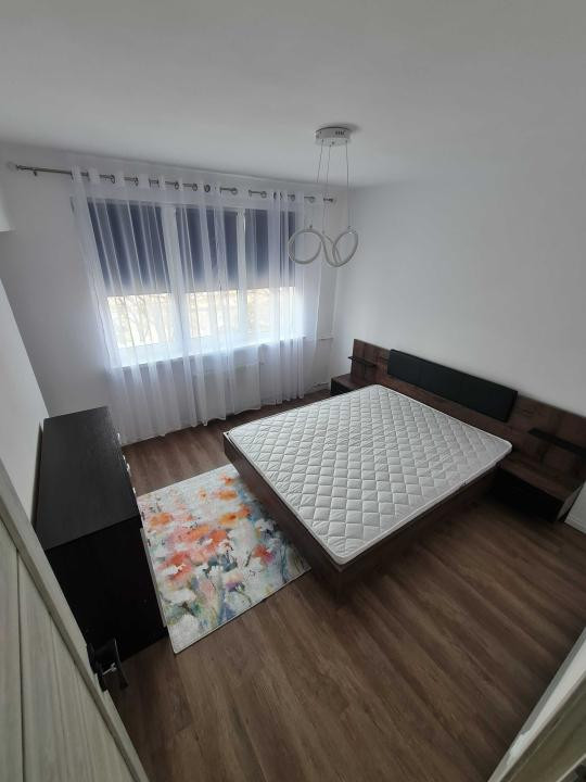 Vanzare apartament 2 camere Grivitei - Podul Grant