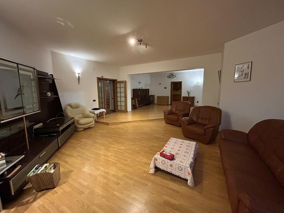 Inchiriere vila Pipera