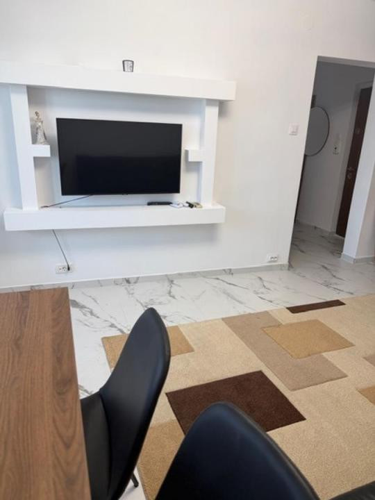 Inchiriere apartament 3 camere Banu Manta