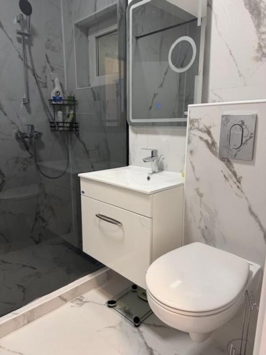 Inchiriere apartament 3 camere Banu Manta