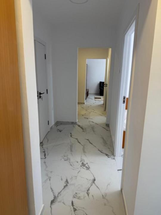 Inchiriere apartament 3 camere Banu Manta
