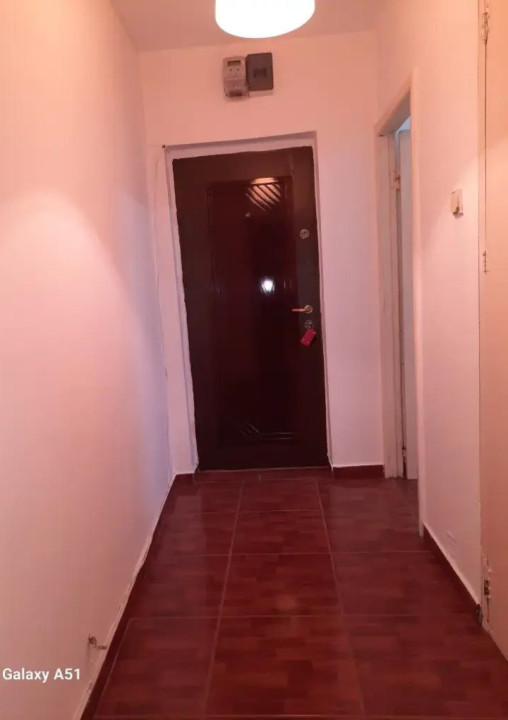 Vanzare garsoniera zona Militari Gorjului