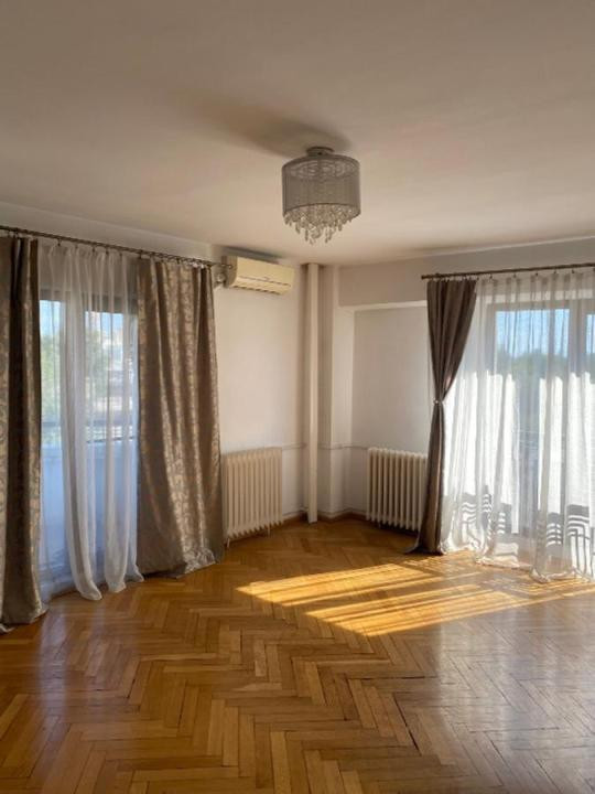 Vanzare garsoniera Stirbei Voda