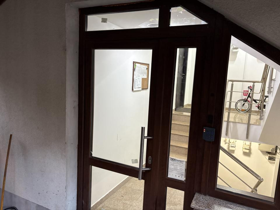 Vanzare apartament spatios de 3 camere, zona Jiului
