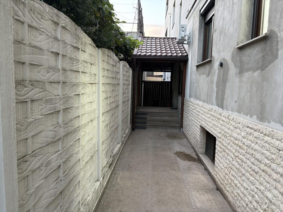 Vanzare apartament spatios de 3 camere, zona Jiului