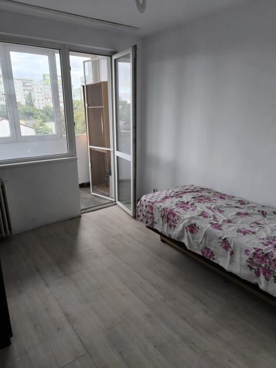 Inchiriere apartament 3 camere Podul Grant